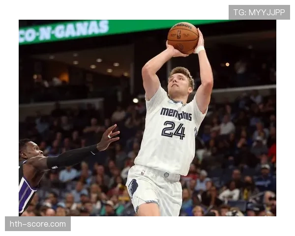 肯扬·马丁提升防守强度，挡拆压制对手三分命中率明显下降